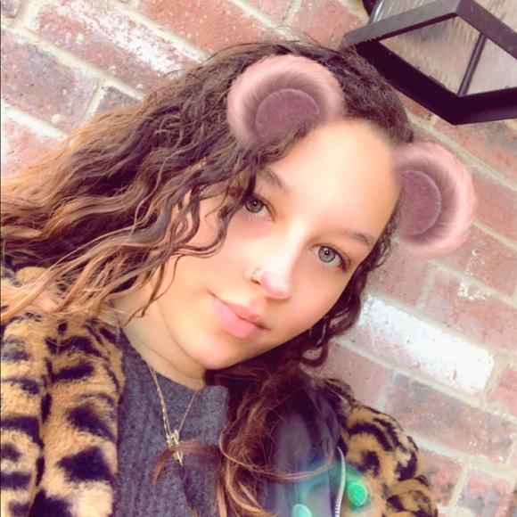 Meet your Posher, Natalia - Picture 3 of 4